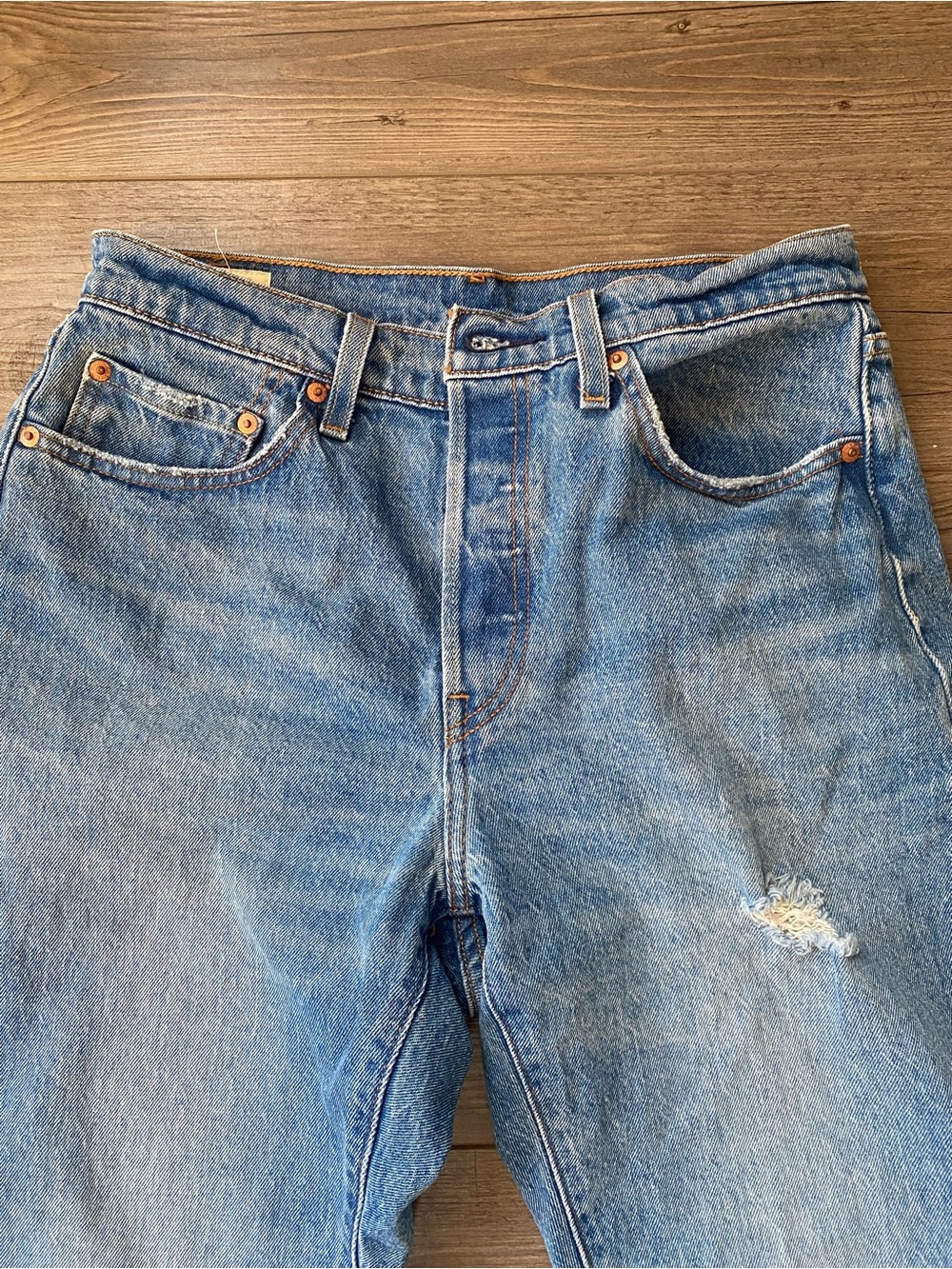 Levi’s 501 Original Fit Distressed Jeans | Vintage Wash Straight Leg Denim - Picture 3 of 3